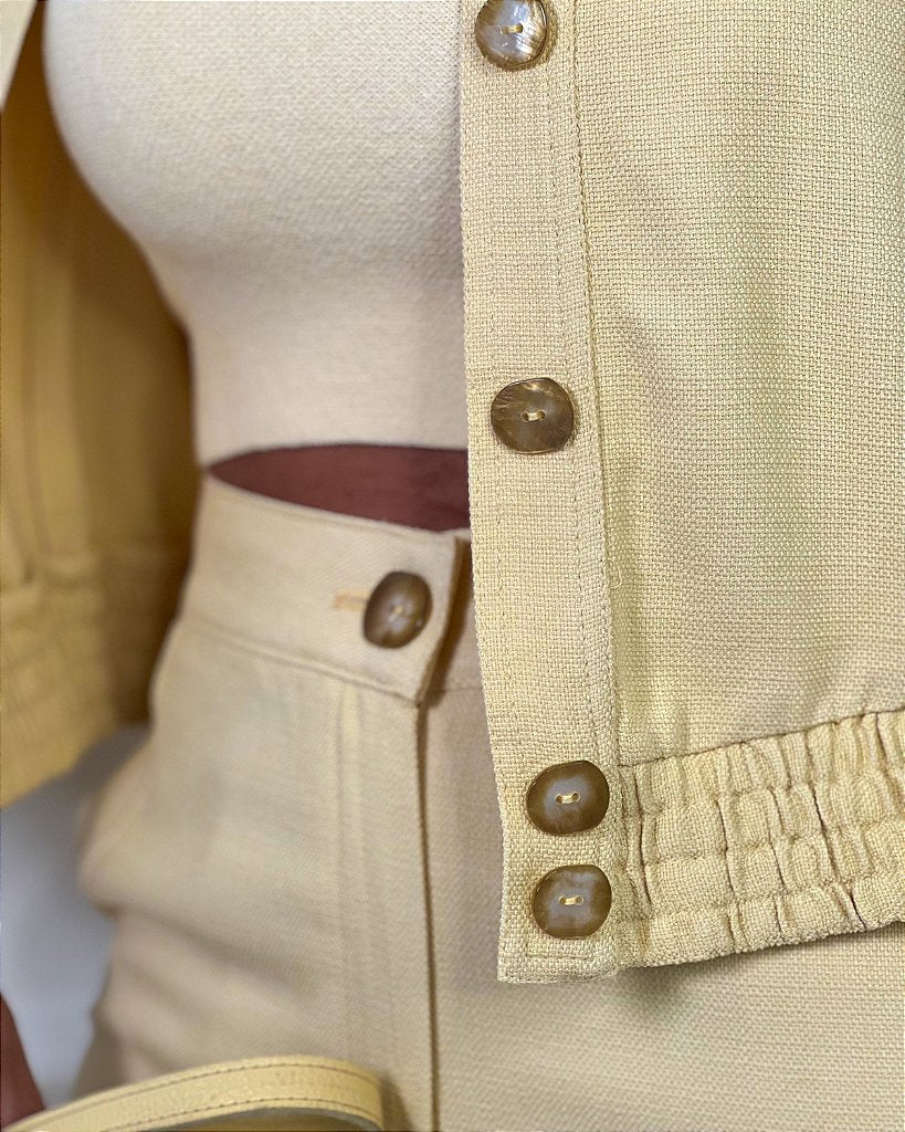 CONJUNTO JAQUETA E CALÇA