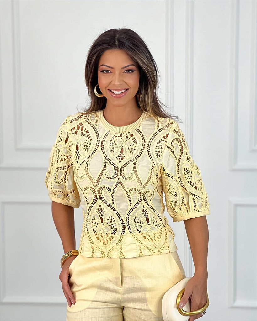 BLUSA BORDADA GUIPIR