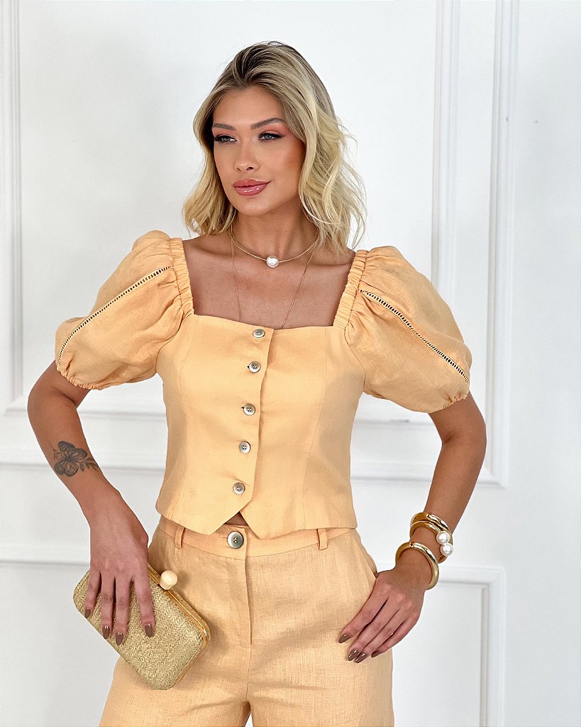 CONJUNTO BLUSA E CALÇA